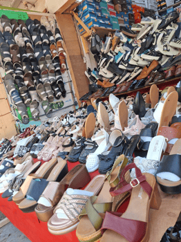 Magasin de chaussures avec stock à Place Mahamoud Harbi