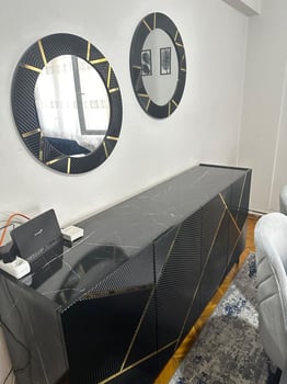 Ensemble salle à manger complète avec 6 chaises et meubles assortis en excellent état