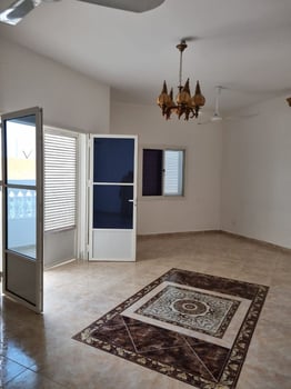 VILLA À LOUER SITUÉ HARAMOUS IDÉAL POUR RESIDENCE ET ENTIÈREMENT CLIMATISÉE