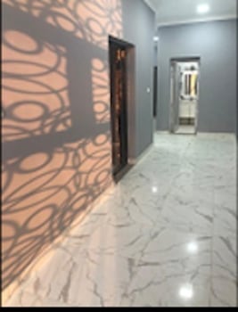 Immeuble neuf 4 appartements meublés à Haramous Sud