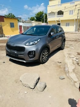 Location voitures 4x4 et tourisme - Hyundai Accent, Avante, Tucson, Kia