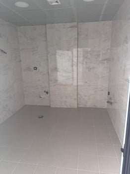 Immeuble R+7 mixte appartements bureaux et commerces