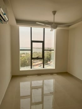 Immeuble R+7 mixte appartements bureaux et commerces