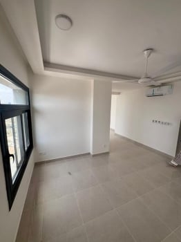 Immeuble R+7 mixte appartements bureaux et commerces