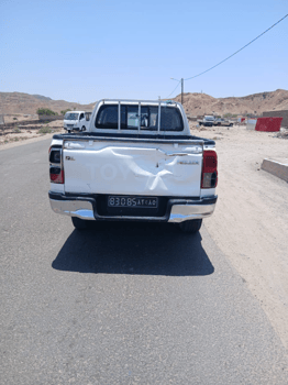 Toyota Hilux 2015 en excellent état, Bluetooth inclus