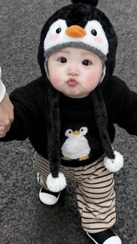 Jeune diplômée cherche emploi de baby-sitter ou serveuse