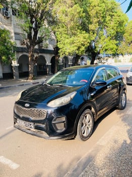 Kia Sportage 2016 en bon état, climatisée