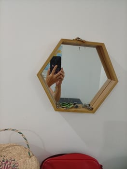 Miroir hexagonal en bois, 24cm x 24cm