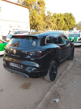 Renault Kadjar 2017, automatique, bon état, filtre neuf, entretien complet
