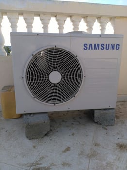 Climatiseur Samsung 2.5 CV en excellent état