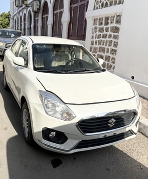 Suzuki Dzire 2020, état neuf, jamais conduite