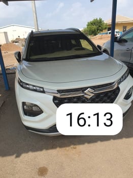 Suzuki Fronx 2024, boîte automatique, tout option