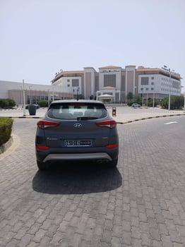 Hyundai Tucson à louer, boîte automatique, diesel, confort moderne