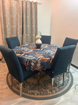 Ensemble mobilier table basse verre et table à manger ronde