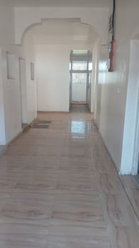 Immeuble R+2 avec terrasse à louer à Hayableh Hejadah