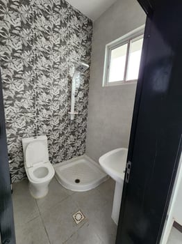 Villa neuve F6 avec terrasse à Haramous