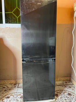 Mobilier et électroménager presque neufs en bon état