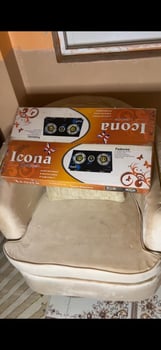 Mobilier et électroménager presque neufs en bon état