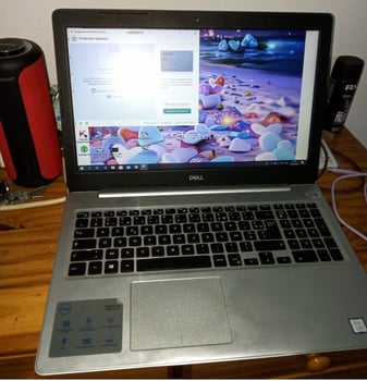 Dell Inspiron i7, 8 Go RAM, SSD, état neuf