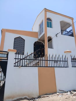 Maison F4 avec cuisine équipée avec parking à Hodan