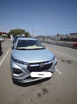 Suzuki Fronx 2024, automatique, toutes options, comme neuf