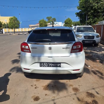 Suzuki Baleno automatique climatisée en excellent état