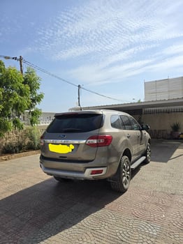 Ford Everest XLT 2022 Diesel Boîte Automatique en Très Bon État