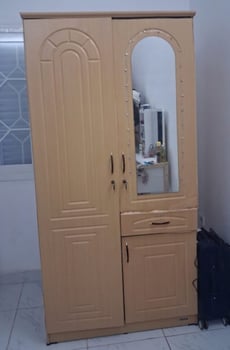 Chambre complète fille et équipements de maison