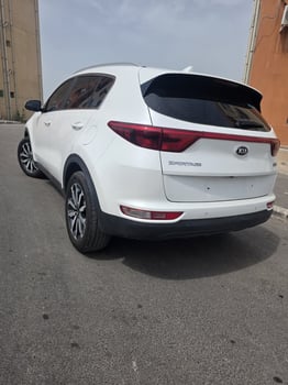 Kia Sportage 2018, diesel, boîte automatique, en excellent état