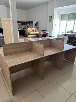 Bureau de travail 6 postes avec cloisons