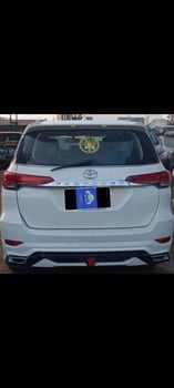 Toyota Fortuner 2020 diesel boîte automatique presque neuve