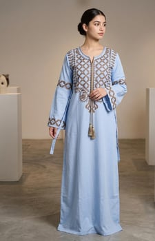 Robes colorées et stylées, taille unique disponible