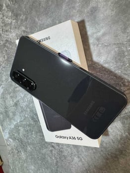 Samsung A36 5G 128 Go 8 Go RAM écran AMOLED IP67 étanche