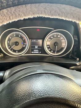 Suzuki Dzire 2023, essence, boîte automatique, en très bon état