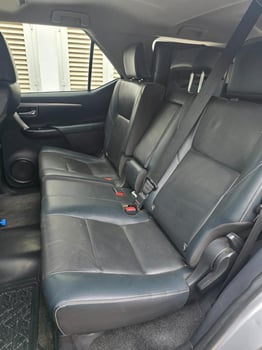 Toyota Fortuner, automatique, en très bon état