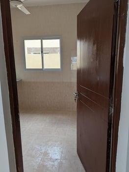 Villa neuve 214 m², 3 chambres, quartier calme à PK18