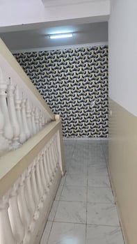 Appartements F3 et F4 meublés avec climatisation à Gabode 5
