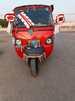 Bajaj en excellent état, 1 an d\'utilisation