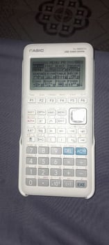 Calculatrice graphique en excellent état, fonctionnelle et prête à l\'emploi