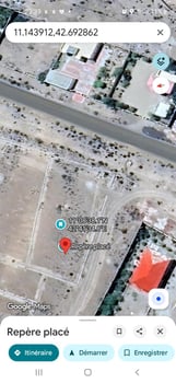 Parcelle 500 m² à Ali sabieh en bordure de route, environnement résidentiel calme