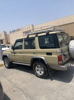 Toyota Land Cruiser Hardtop 2023/2024 à louer – Excellent état