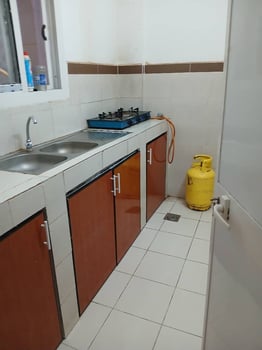 Appartement F4 meublé 3 chambres avec climatisation à PK13 Pin Saoudie