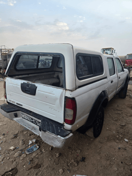 Nissan Hardbody 4x4 utilitaire en bon état