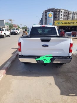 Voiture Ford F150 2020 automatique en très bon état