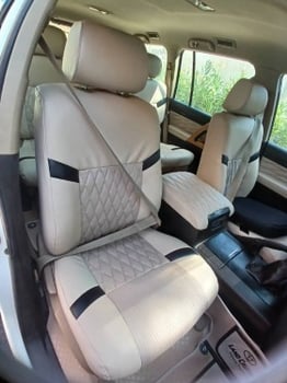 Location Toyota Land Cruiser V8 2015, diesel, boîte manuelle