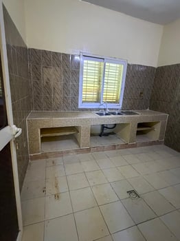 Appartement duplex 4 chambres à louer à Cité Progrès