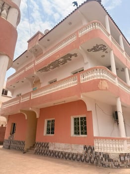 Appartements et locaux à louer à Napoléon et Gabode 5