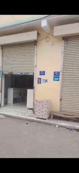 Boutique d\'électronique bien située avec équipements complets