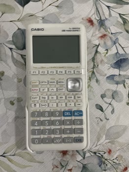 Calculatrice graphique avec programmes Terminale S en bon état