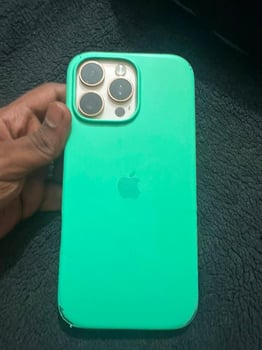 iPhone 16 Pro Max Gold, excellent état, 92% batterie